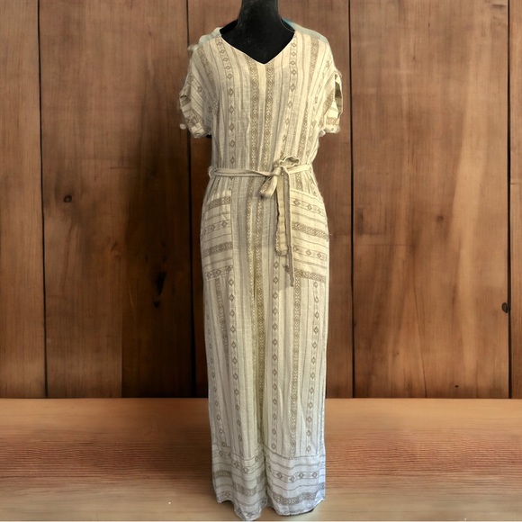 Monteau Pants & Jumpsuits Monteau Los Angeles Gauzy Light Southwest Print Capri Jumpsuit